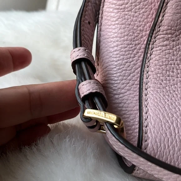 Michael Kors Hamilton Small Crossbody Woman's Travel Messenger Leather Bag Purse - Picture 5 of 15